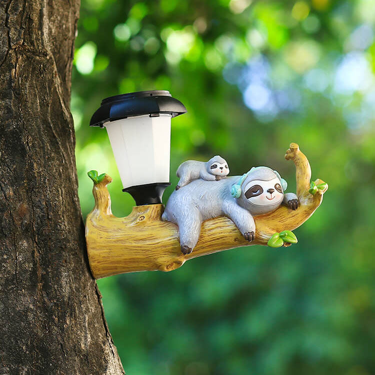 GlowSloth – Funny Outdoor Wall Light with Two Sloths Resting on a Branch