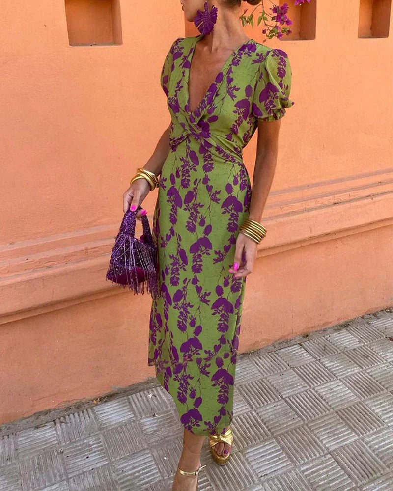Emilia Flower Dress – Elegant and Feminine Dress for Any Occasion