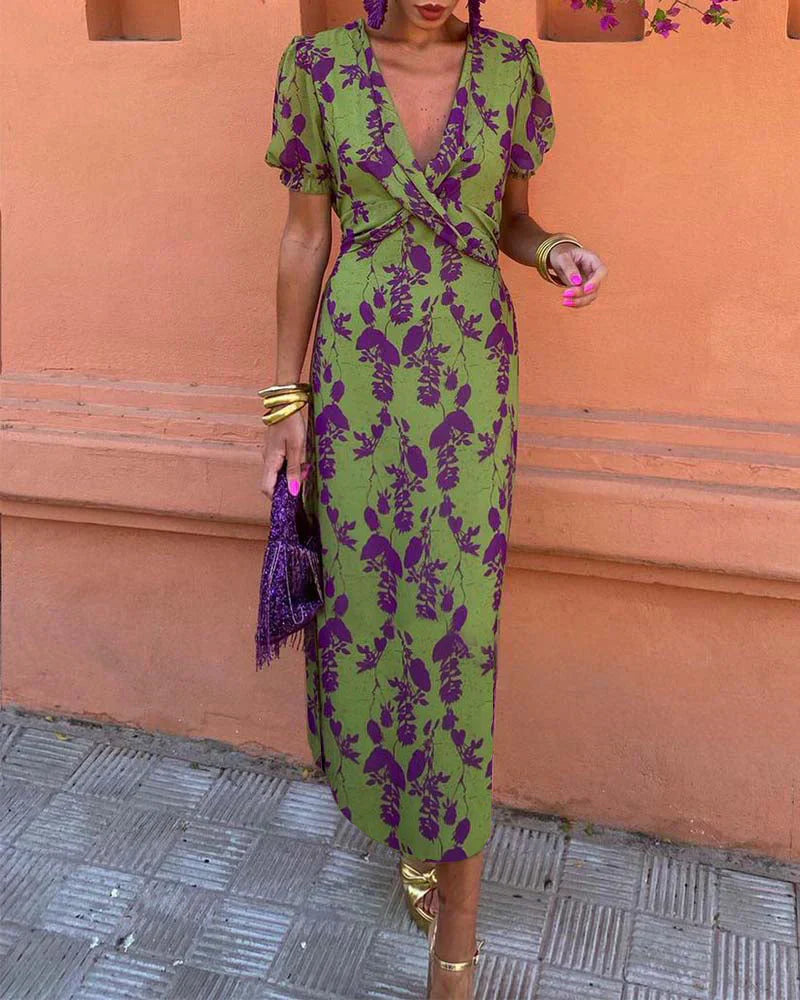 Emilia Flower Dress – Elegant and Feminine Dress for Any Occasion