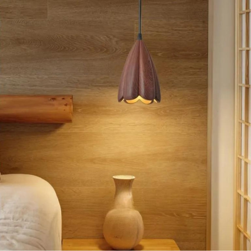 BellAura – Elegant clock-shaped pendant light for soft lighting