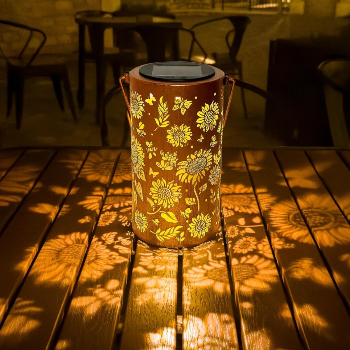 Solar-powered shadow lantern light