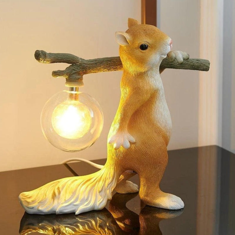 Squirrel Light LED Table Lamp - Cute Squirrel Design with Soft Light for a Cozy Atmosphere