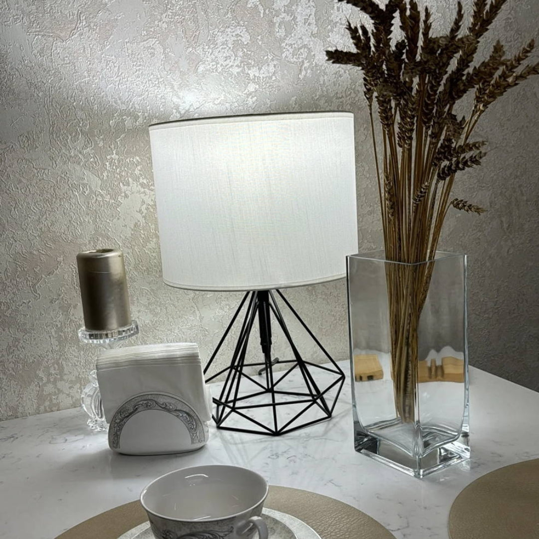 Modern geometric wire table lamp