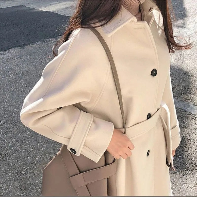 Laura - Luxury long winter coat with timeless elegance