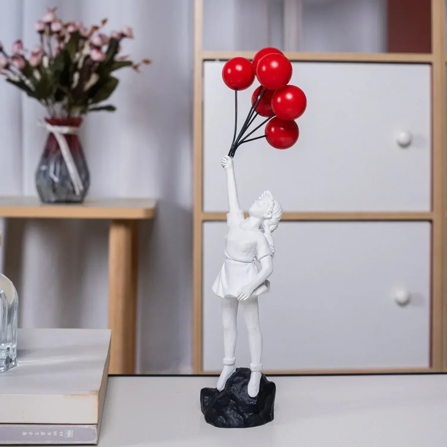 LoveAura - Elegant decor for a cozy atmosphere