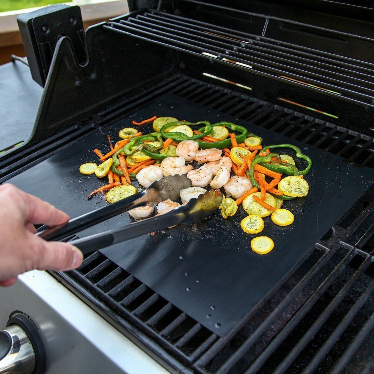 Grill mats for grilling and baking