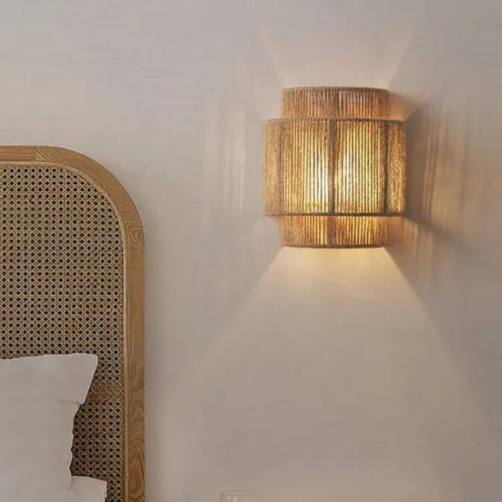 CalmAura - Wall Light with Soft Glow for Calming Atmosphere