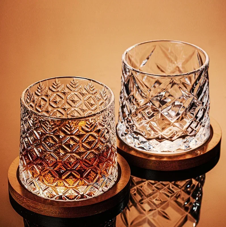 WhiskeySpin - Premium rotating whiskey glass