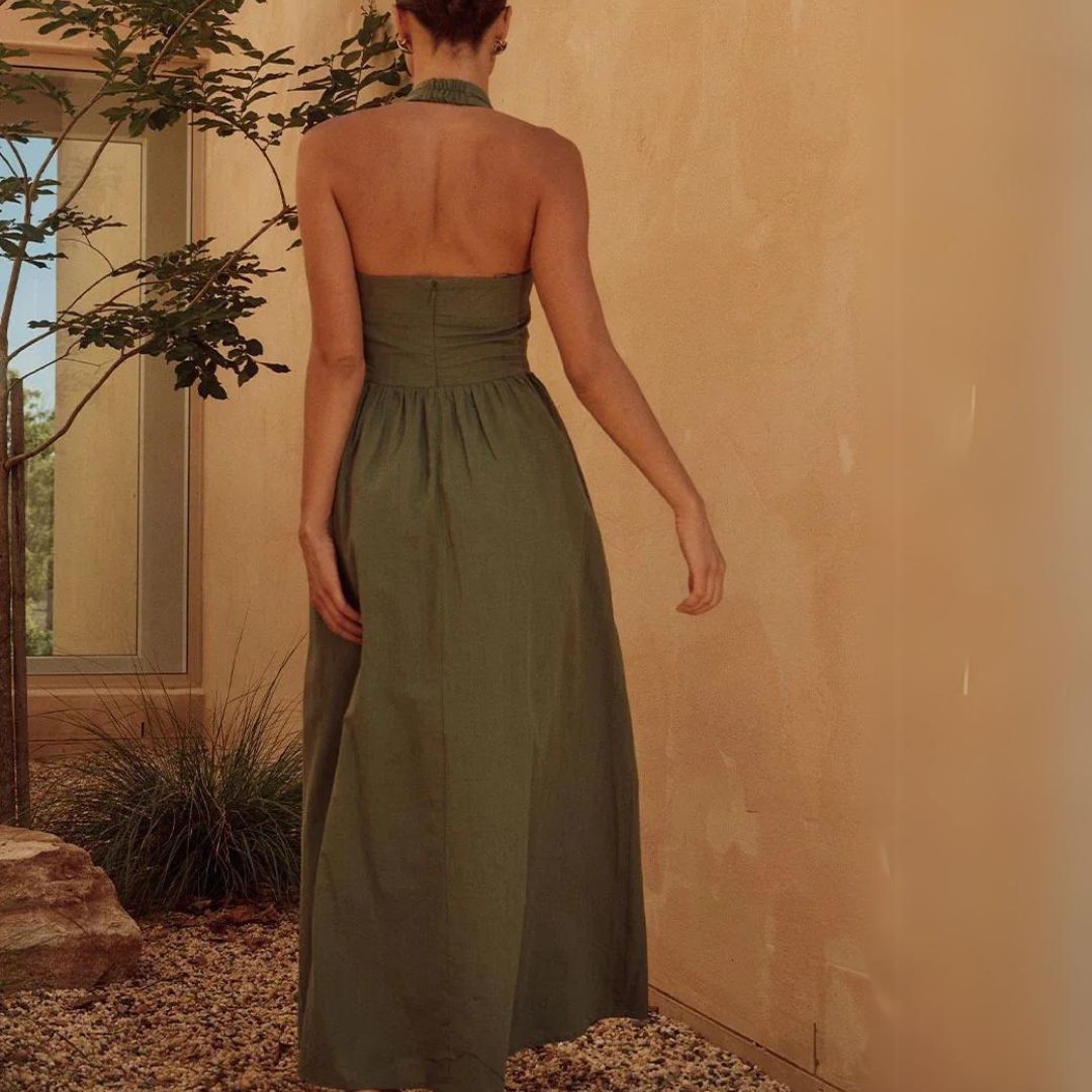 Pernilla – Elegant Maxi Dress with Halterneck Cutout