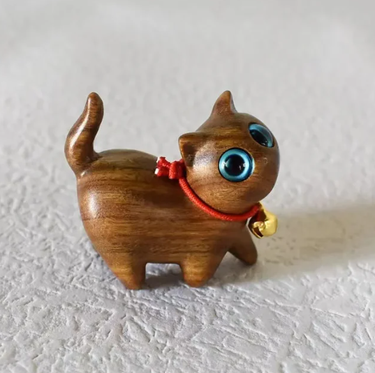 Charming cat figurines for decoration