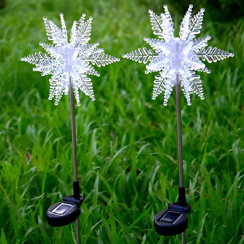 FrostyGlow - Waterproof LED Solar-Powered Snowflake Decoration Lights for Lawn