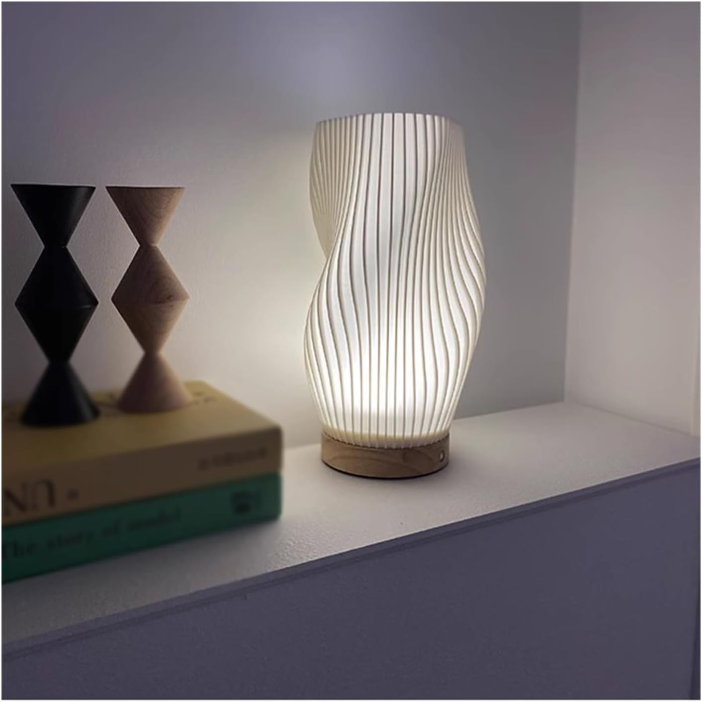 Serena Wavecrest lamp