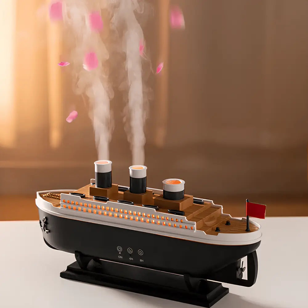 Titanic LED Ship Light with Remote Control and Ceiling