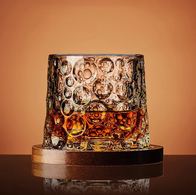 WhiskeySpin - Premium rotating whiskey glass