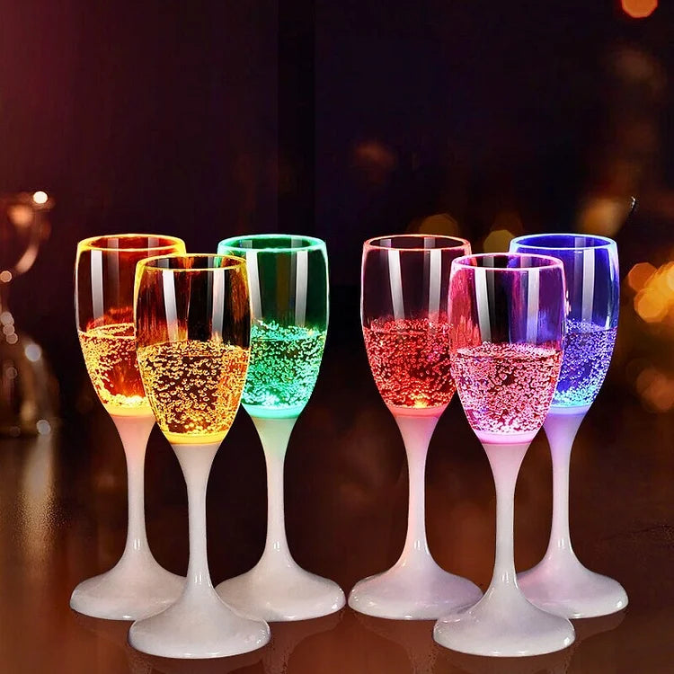 GlowSip - LED Illuminated Wine Glass Set (6 pcs)