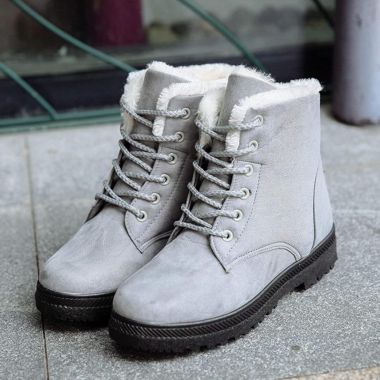 Andrea - Winter boots with laces