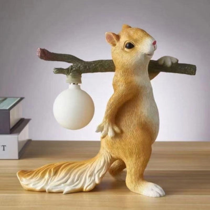 Squirrel Light LED Table Lamp - Cute Squirrel Design with Soft Light for a Cozy Atmosphere