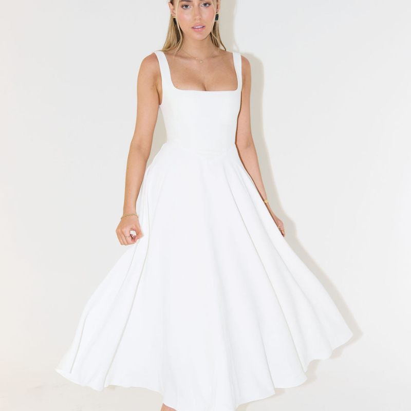 Sofia – Sleeveless Midi Dress with Square Neckline