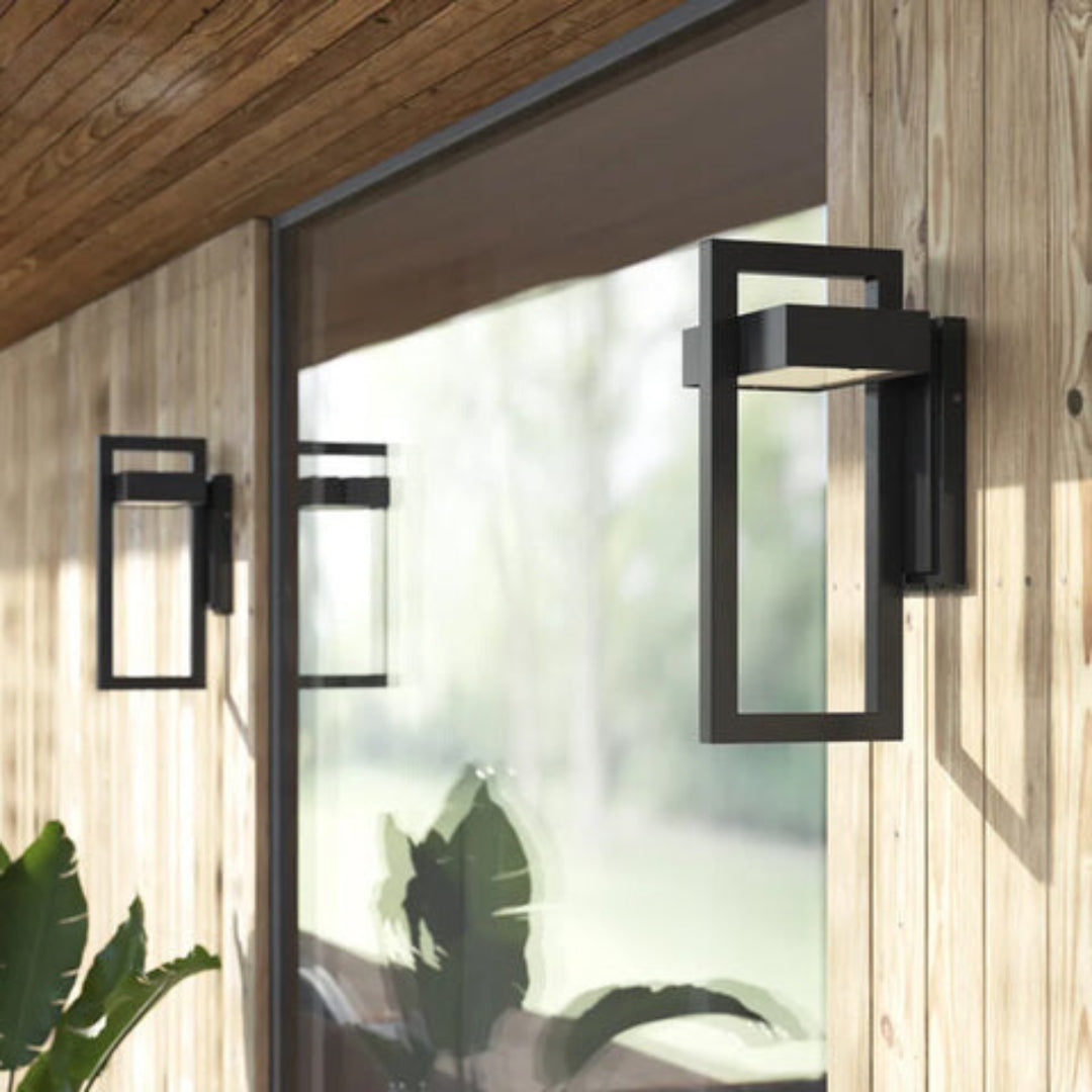 SunGlow modern solar garden lamp