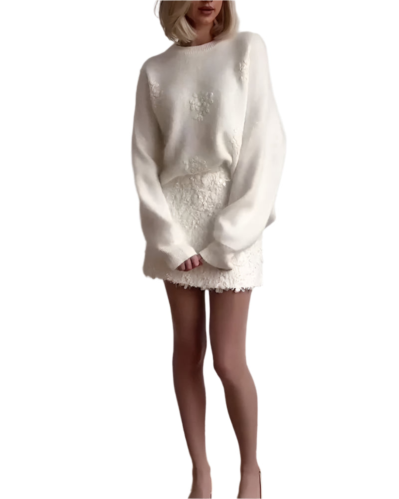 FloraLuxe – Elegant Long Sleeve Sweater with Floral Pattern