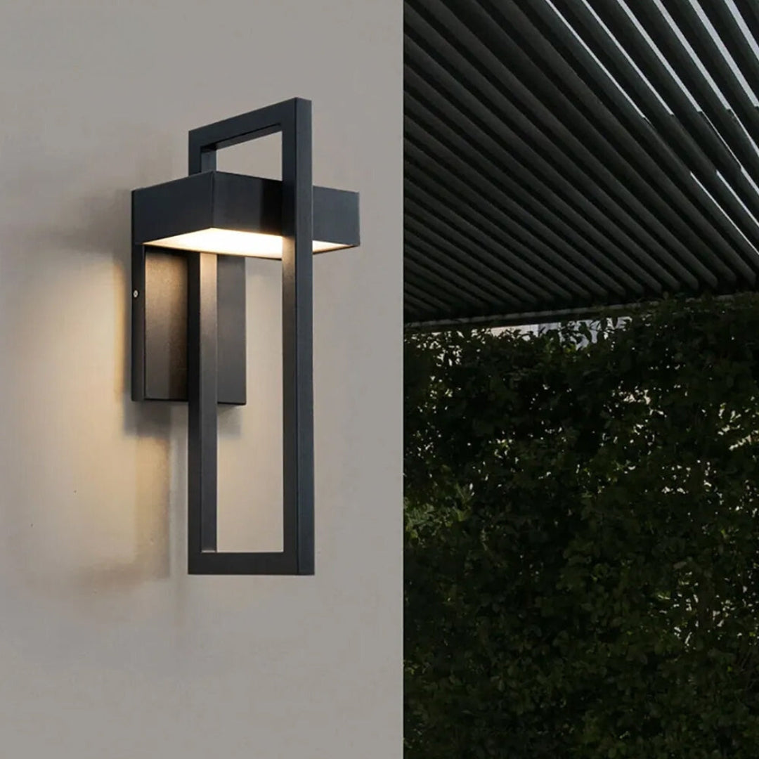 SunGlow modern solar garden lamp