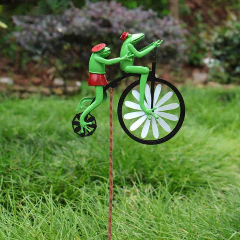 Whirligig Animal Wind Spinner – Legend Outdoor Decoration with Motion