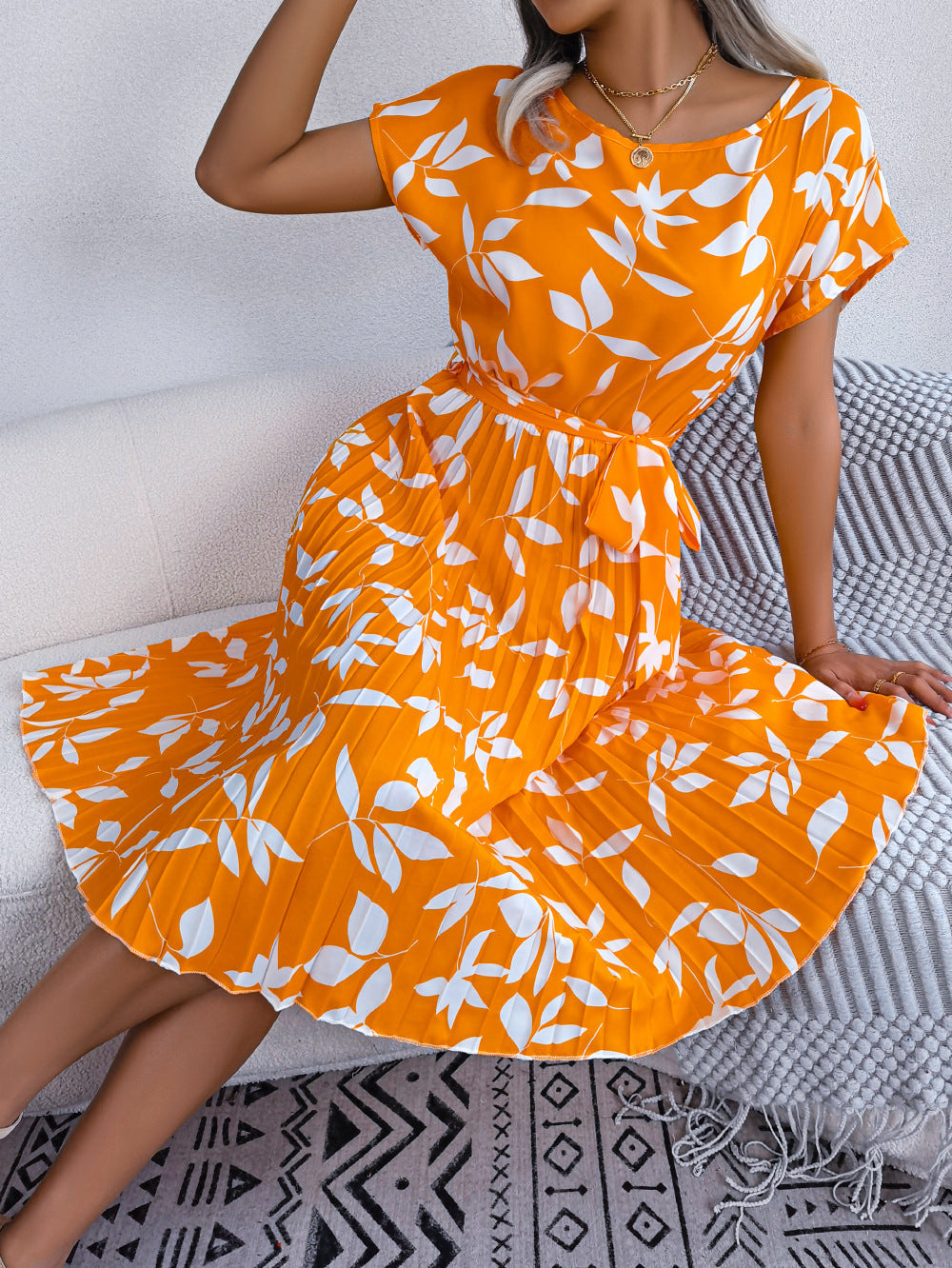Aya - Ruffle Dress with Leaves