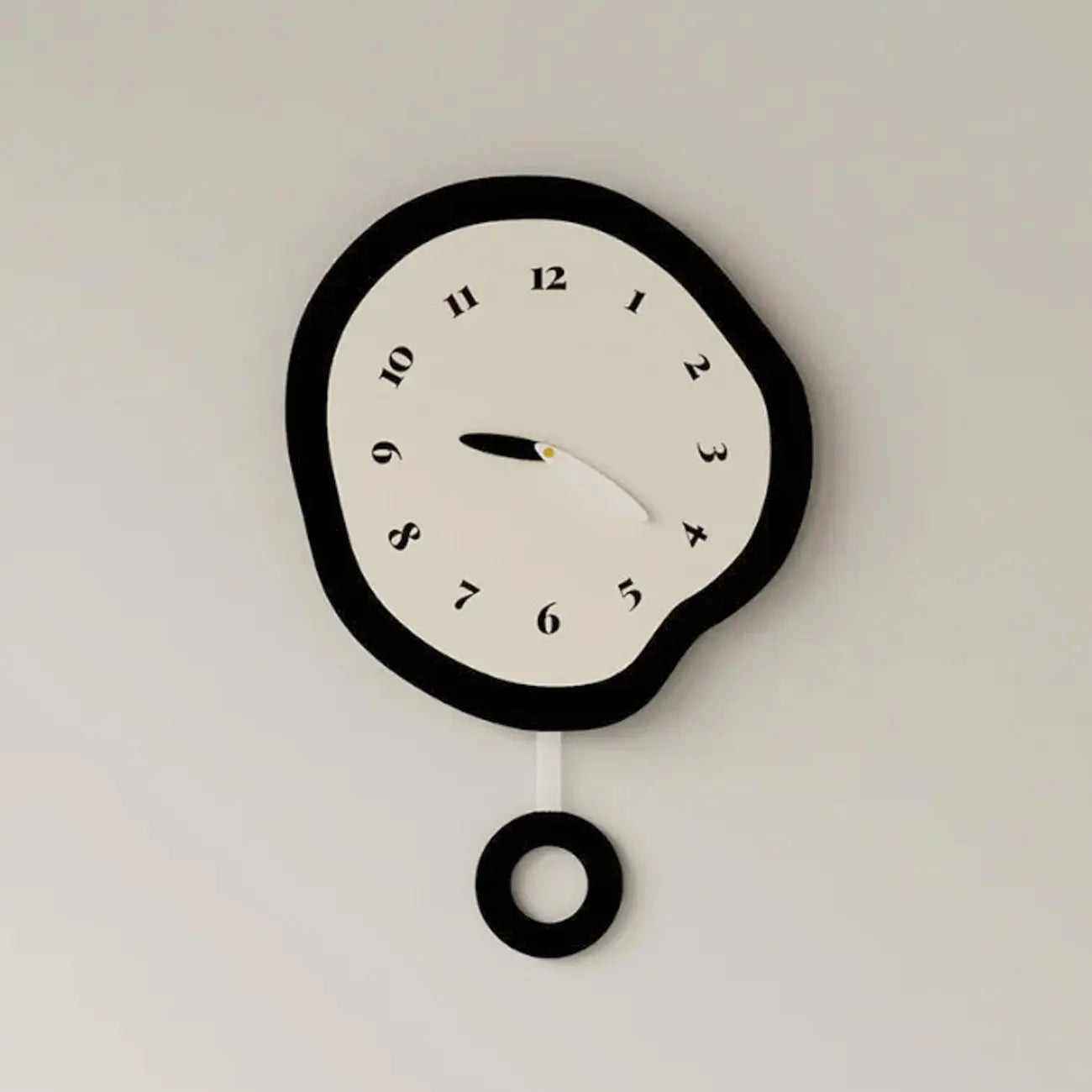 SilentClock - Modern elegance Silent wall clock