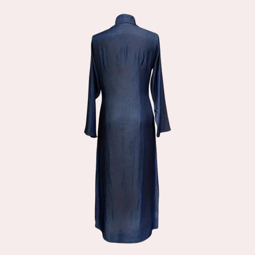 Birthe Classic Dress with 3/4 Sleeves and Loose Fit