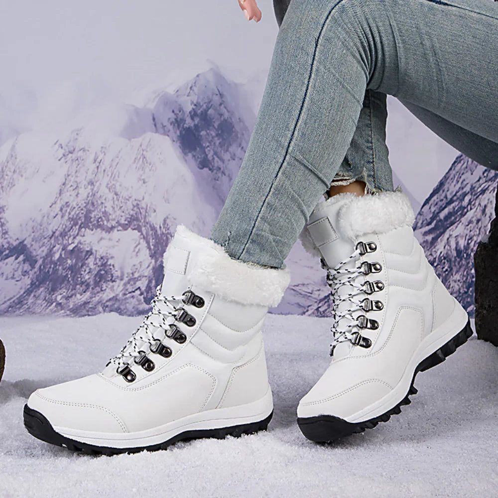 Luna Cozy Winter Boots with Fur Lining and Non-Slip Sole