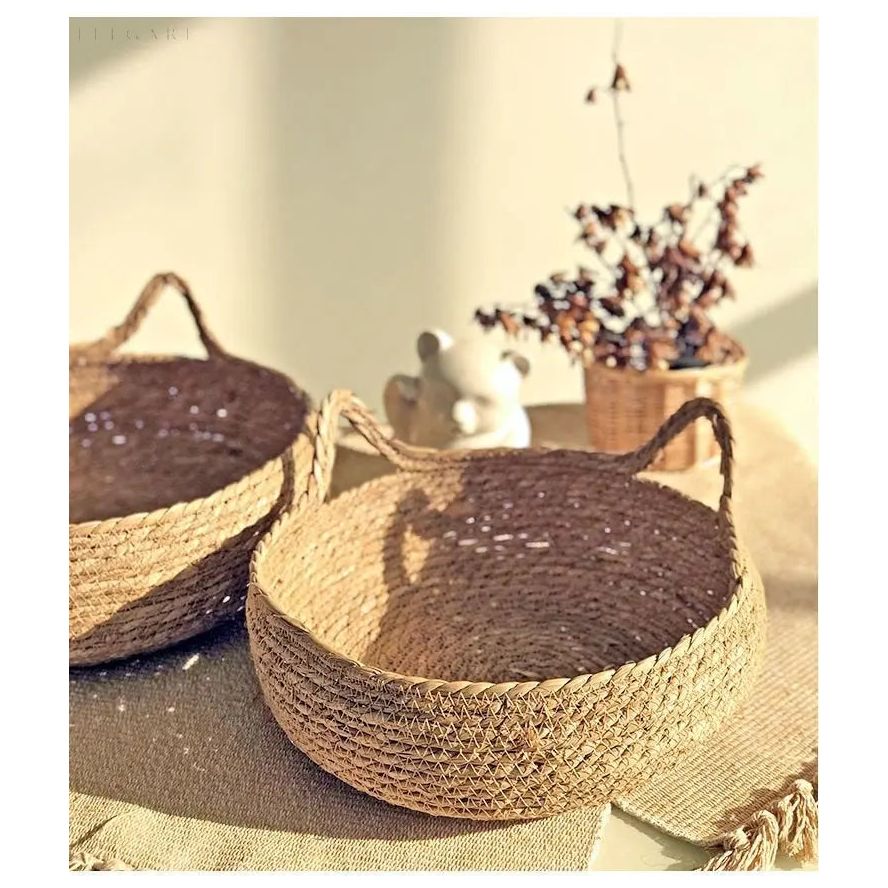 PurrNest Luxe: Handwoven Comfort Cat Basket