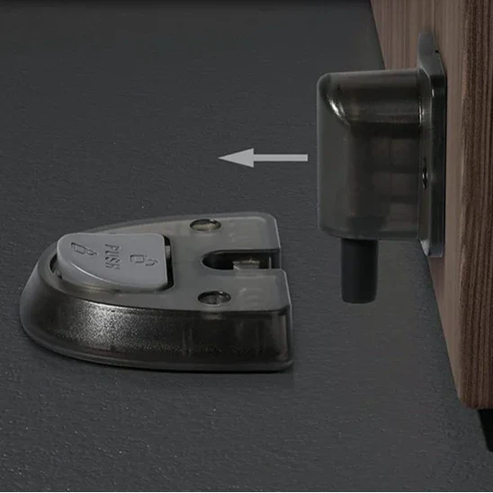 Windproof mechanical doorstopper