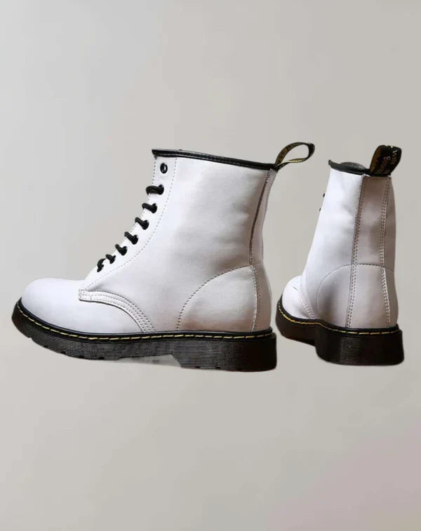 Lea - Comfortable ice skating boots with high shaft