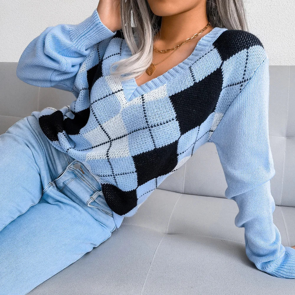 Elina - Retro sweater with diamond print and V-neck with long sleeves