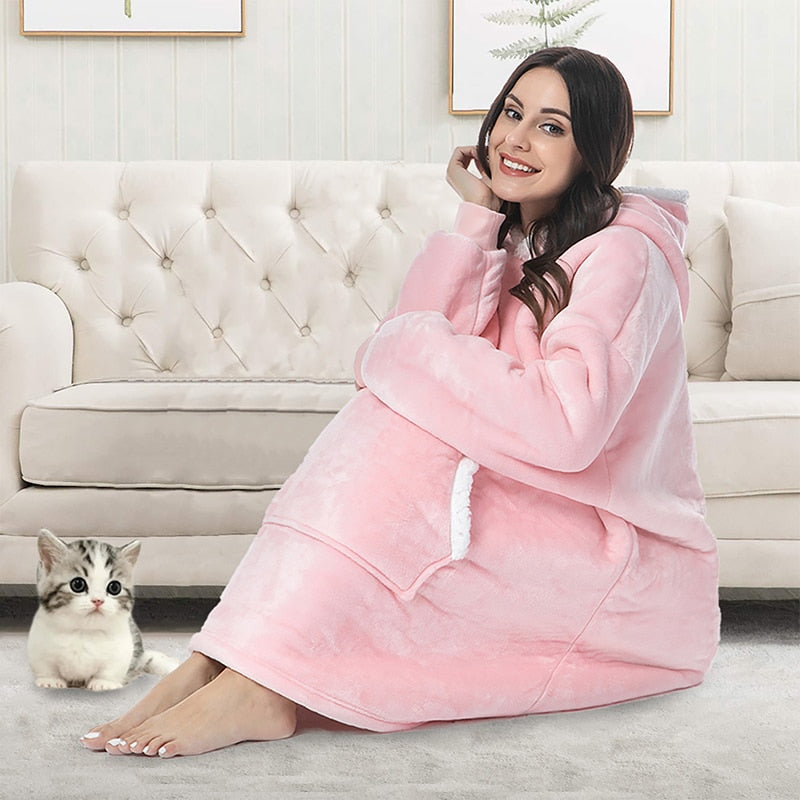 Sofia Cozy long-sleeve hoodie blanket