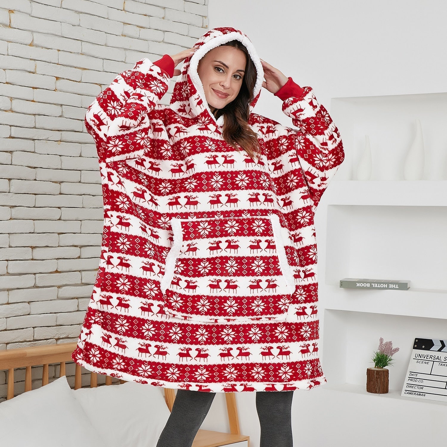 Sofia Cozy long-sleeve hoodie blanket