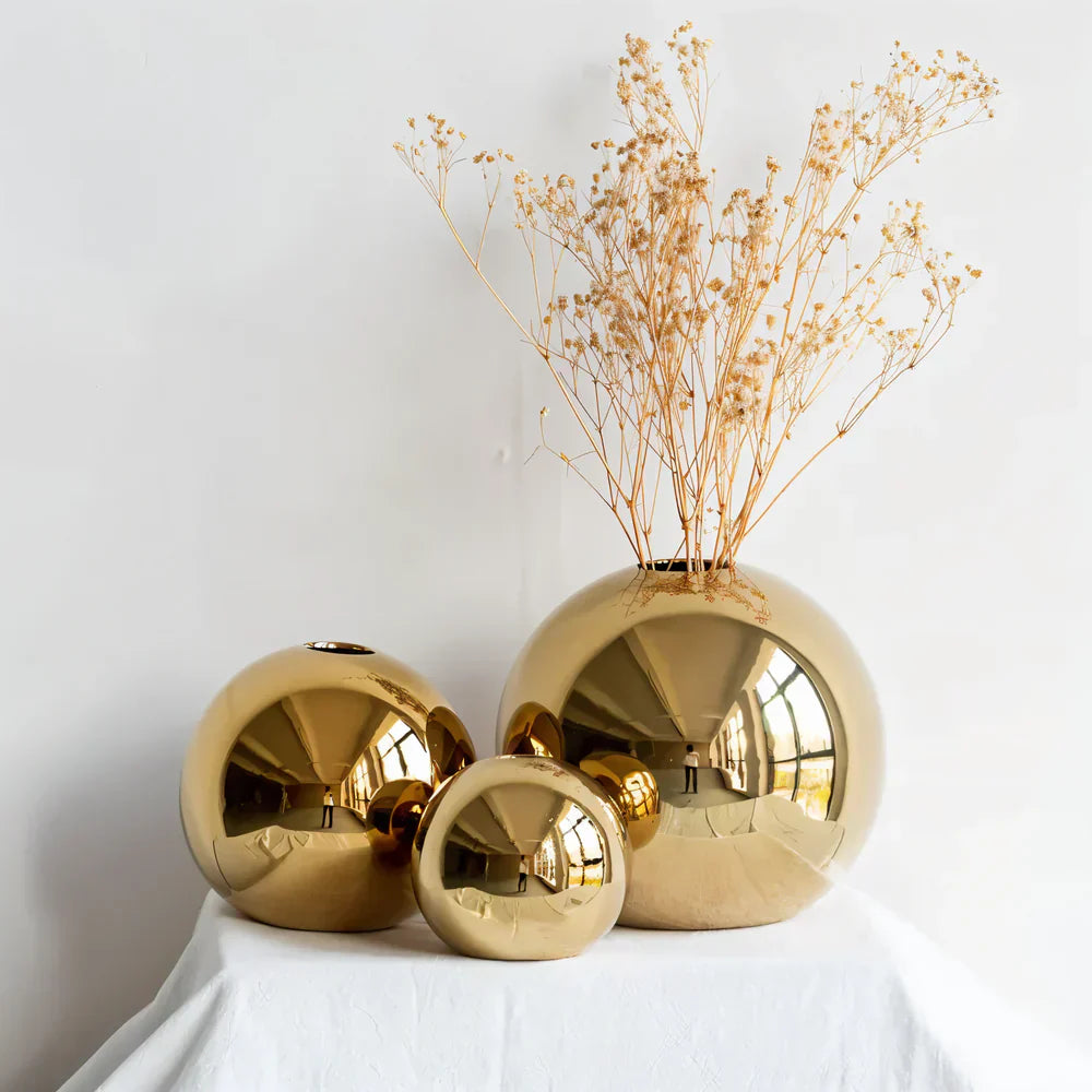 LivaForm round decorative vase