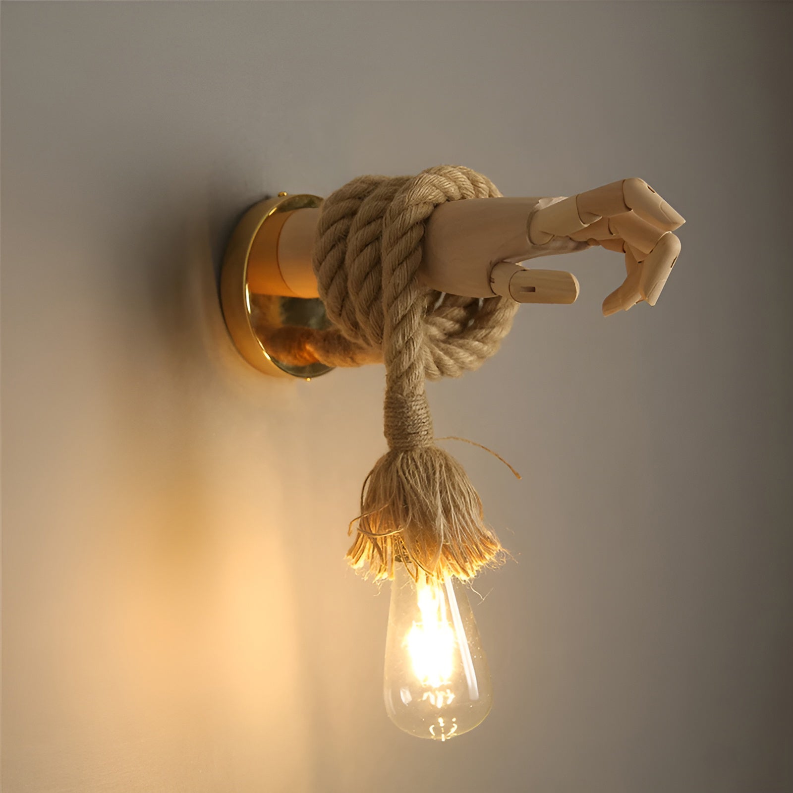 Rope - Rustic wall lamp with timeless design