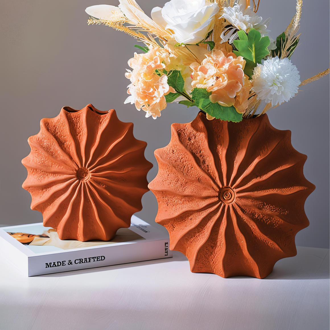 Foldedesign Geometric Retro Vase