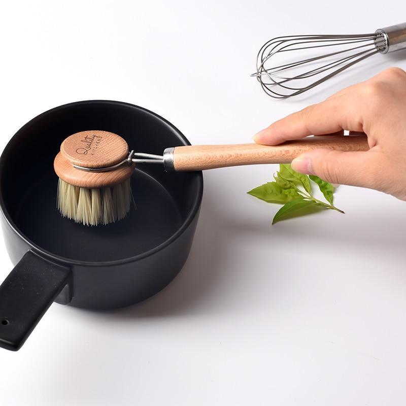 CleanCraft - Elegant wooden dish brush