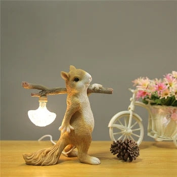 SquirrelGlow - Charming Squirrel Lamp