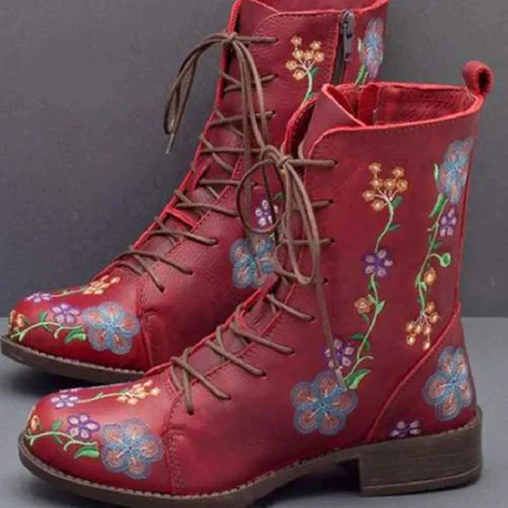 Nessa - Embroidered flower boots with laces