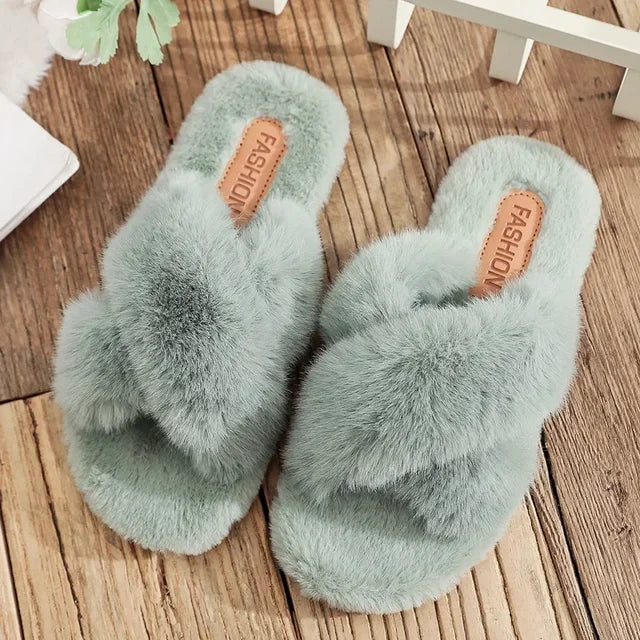 Sara - Non-slip flat slippers in plush