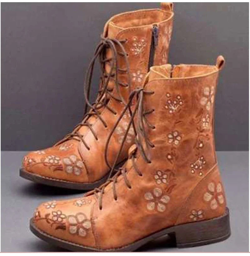 Nessa - Embroidered flower boots with laces