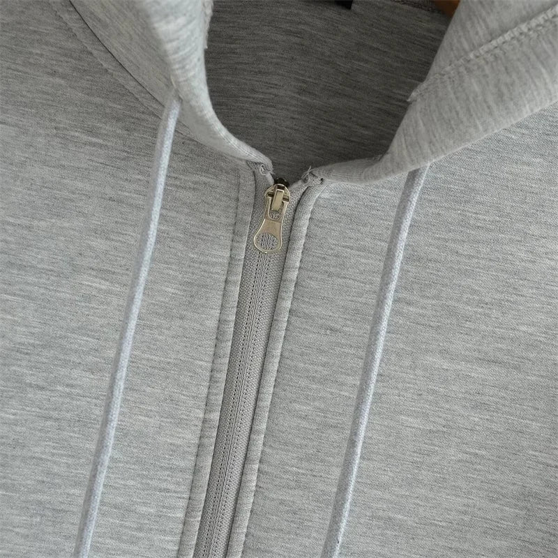 Isabella - Oversized hoodie with zipper pockets and long sleeves