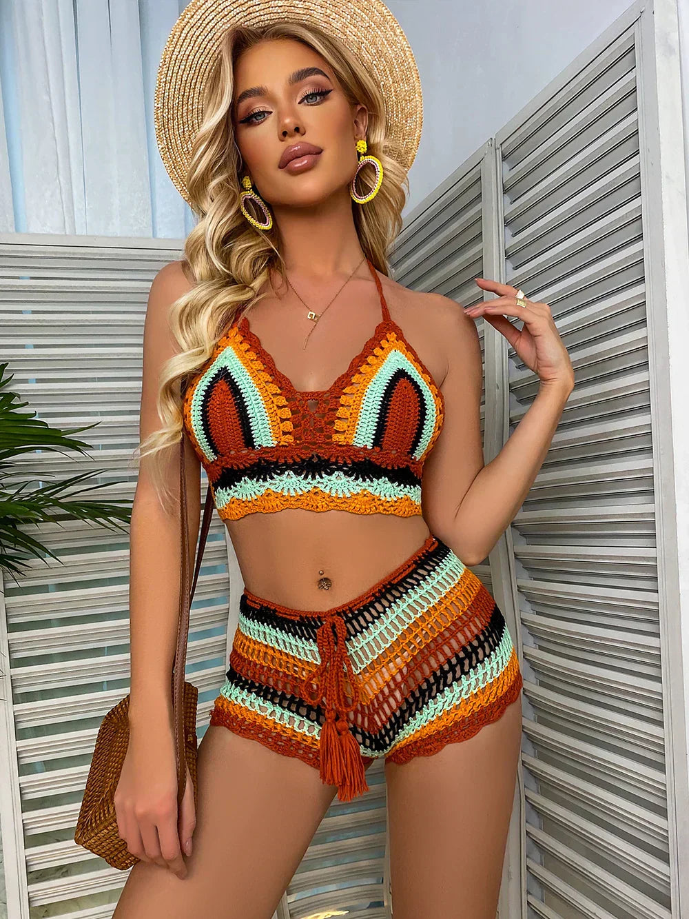 Hanni - Summer Crocheted Top and Shorts Set