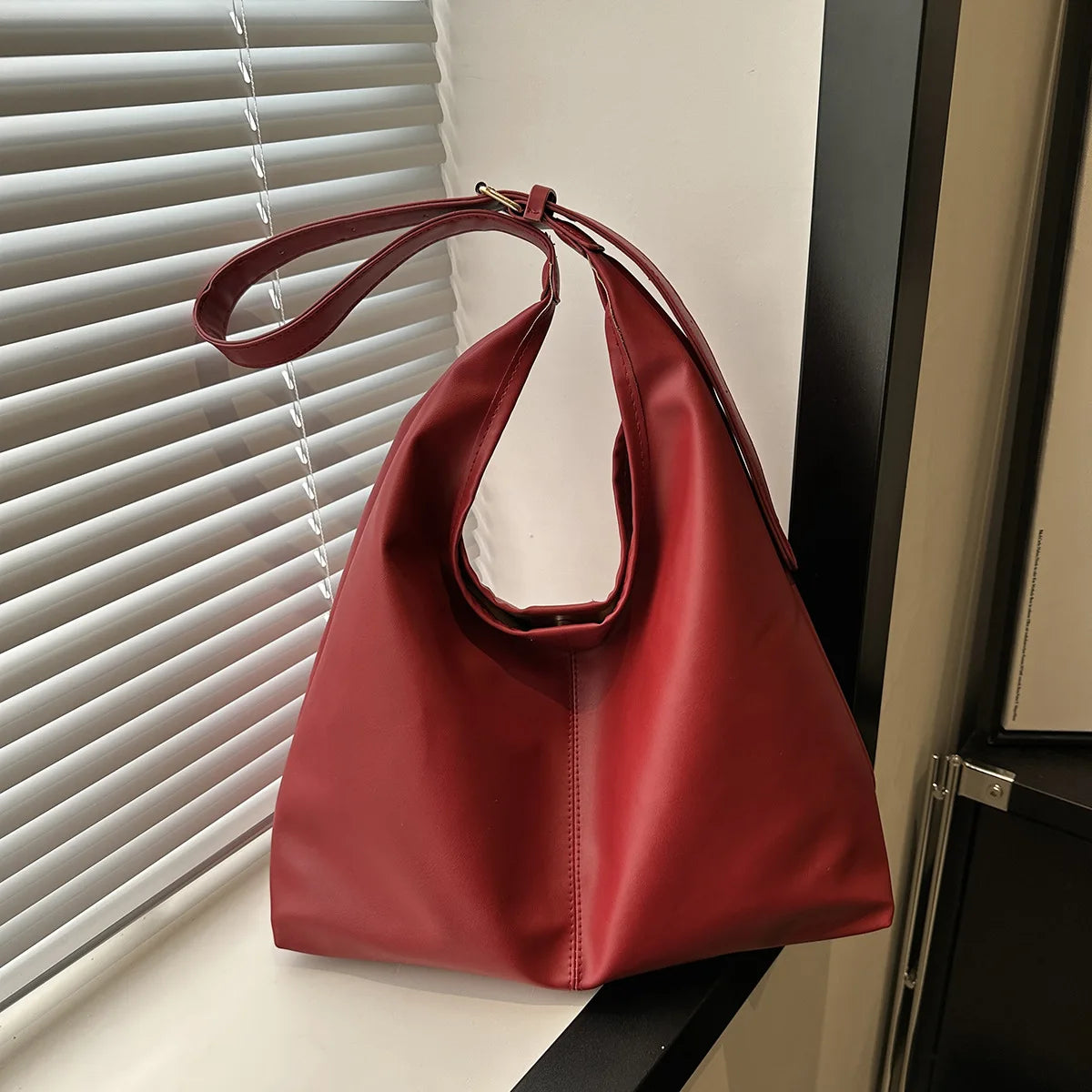 Luna Retro Shoulder Tote Bag