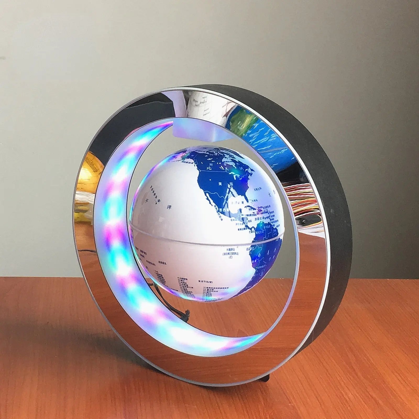 OrbitSphere - floating globe lamp