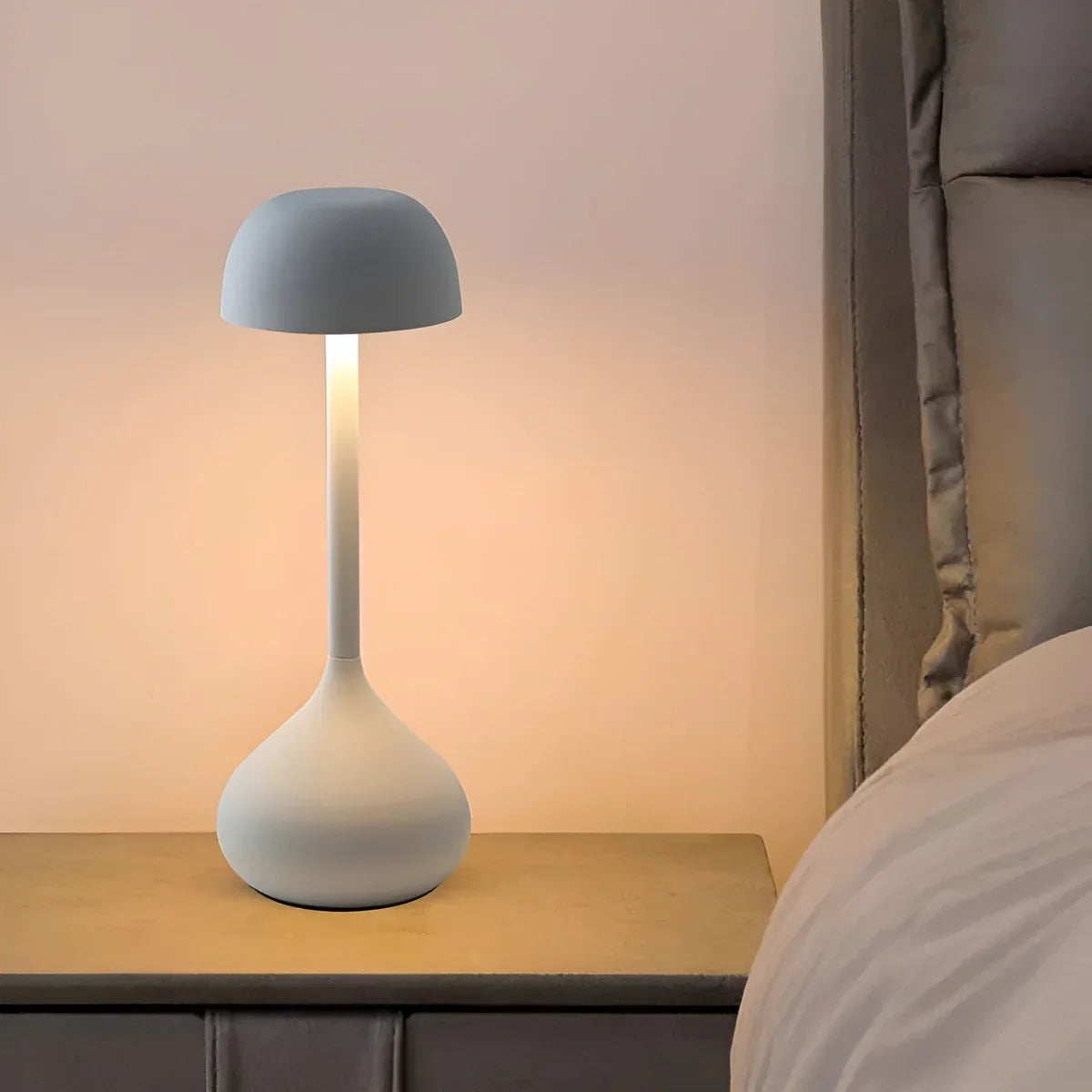 TouchLumena - Wireless Dimmable Mushroom Table Lamp