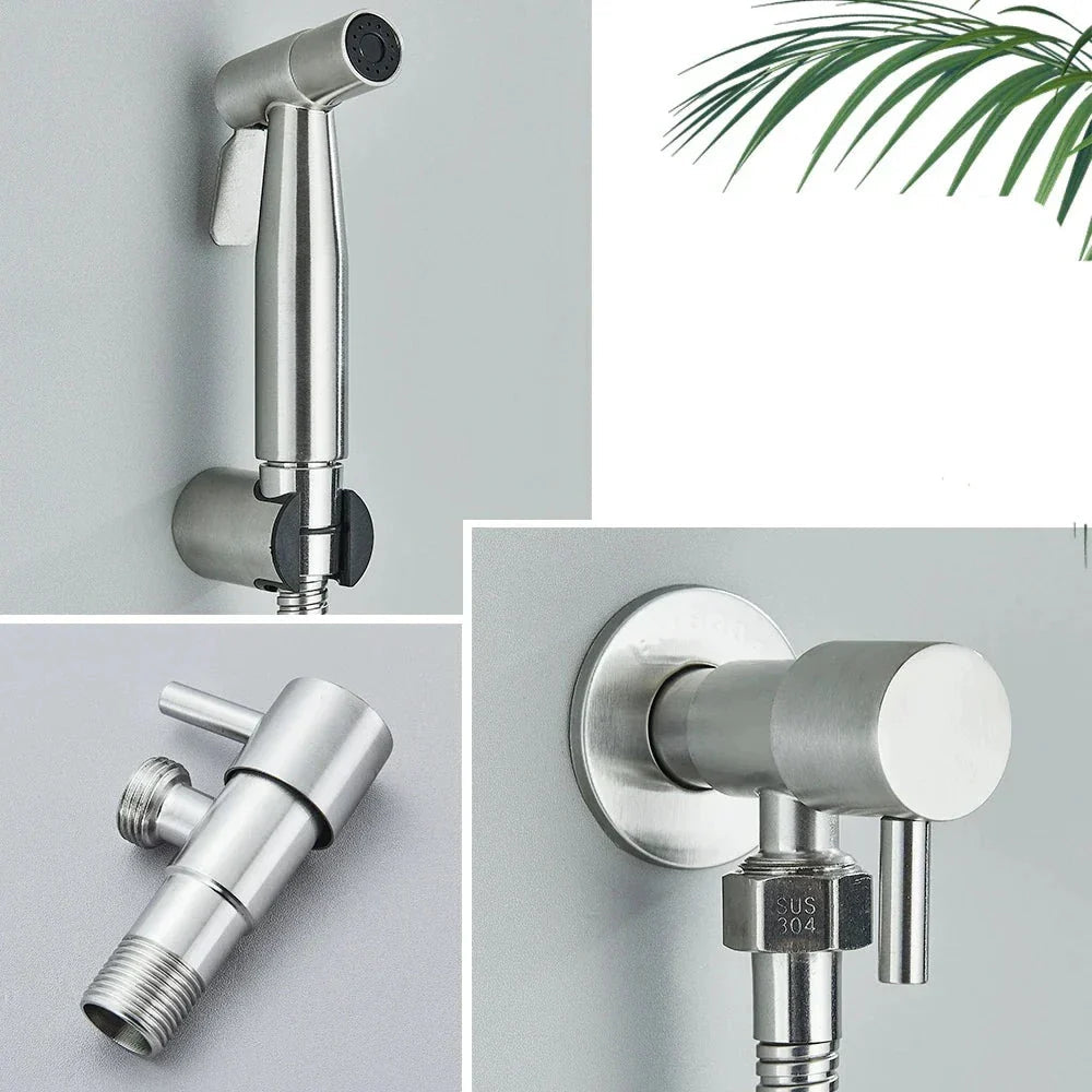 Non-splash shower head for bathroom